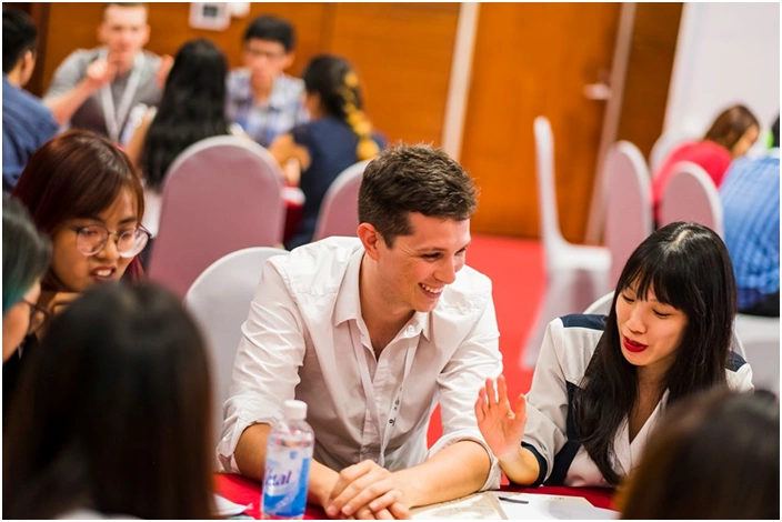 Thảo luận tại ngày hội Hanoi Innovation Summit 2019 | Ảnh: Dan Taylor Thảo luận tại ngày hội Hanoi Innovation Summit 2019 | Ảnh: Dan Taylor